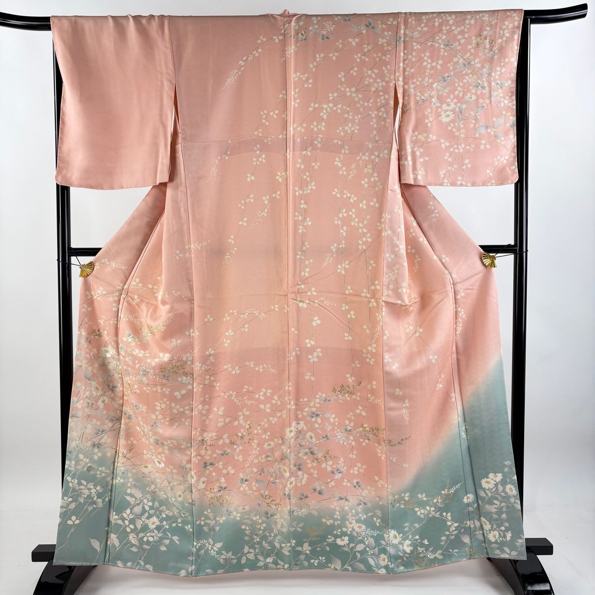 訪問着 身丈162cm 裄丈67cm M 袷 枝葉 草花 刺繍 金彩 ピンク 正絹 名品