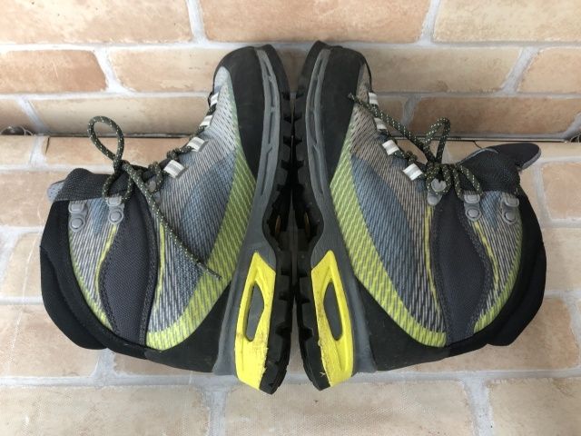 【中古】 LA SPORTIVA スポルティバ トレッキングブーツ 04-190 グレー系 US7 111402895