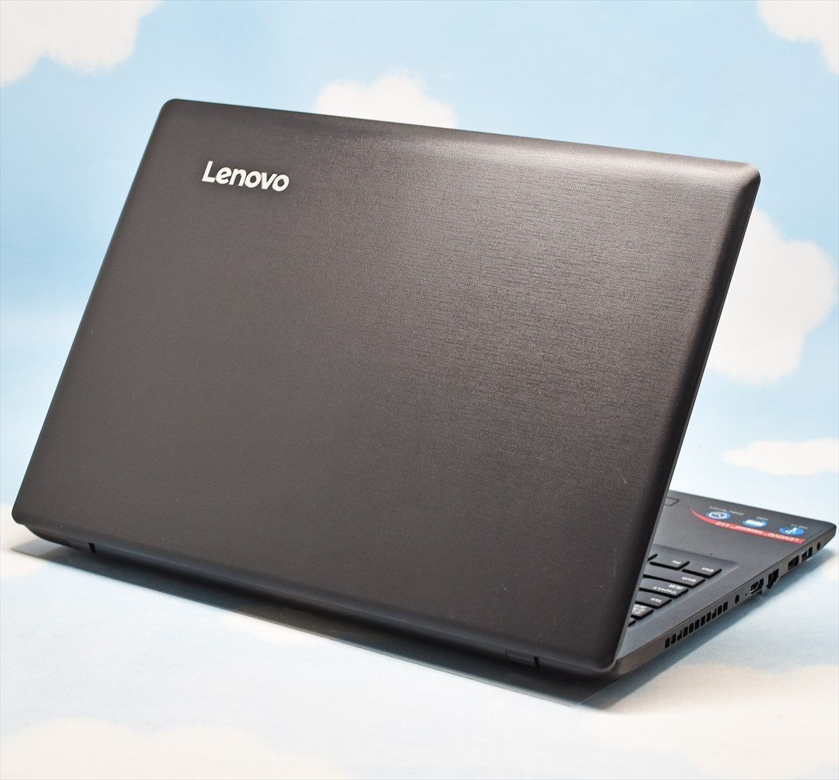 Lenovo 新品SSD 256GB！ Windows11、カメラ、マイク、Bluetooth搭載