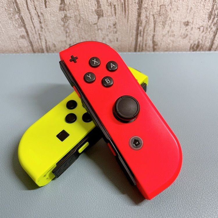 美品 レアカラー レッド イエロー Switch 左右セット ジョイコン