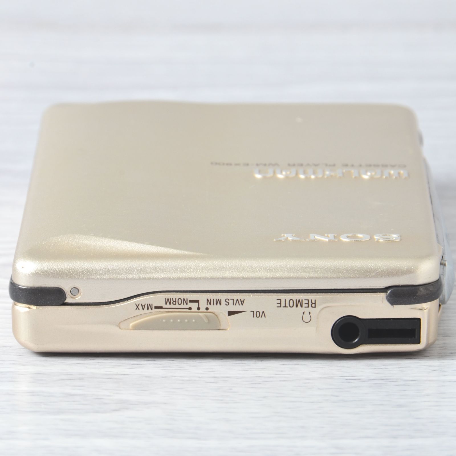 SONY ソニー　カセットウォークマン　WM-EX900　カセットテープ3本付き SONY ソニー カセットウォークマン WM-EX900 カセットテープ3本付き