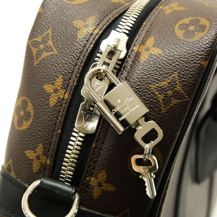 ルイヴィトン LOUIS VUITTON ポルトドキュマン ヴォワヤージュ (PDV