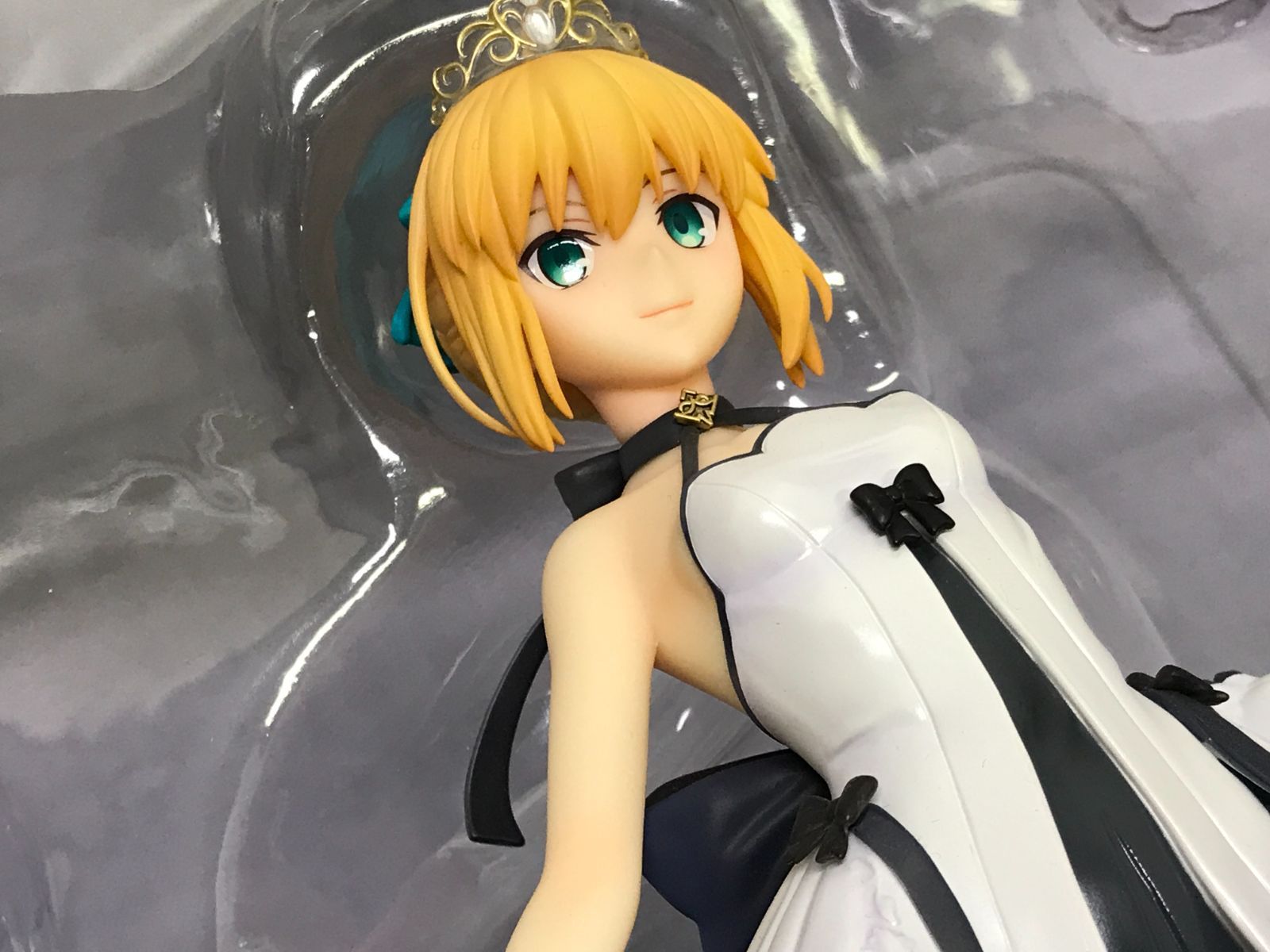 「Fate/stay night」 ~15th ~ セイバー 遠坂凛 間桐桜 51hNpWVhewL._UF350,350_QL80_.jpg