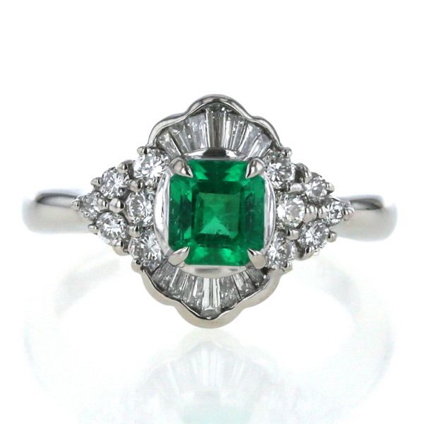 Pt900 プラチナ リング エメラルド 0.75ct ダイヤモンド 0.50ct