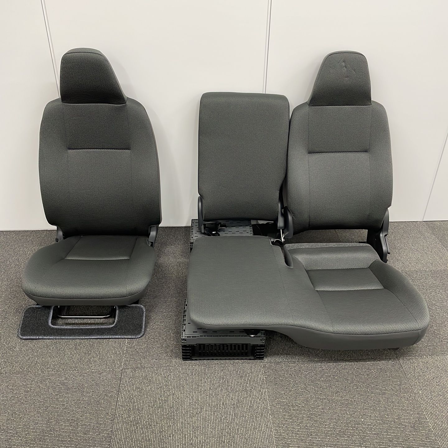 ハイエース DX トヨタ 純正 フロントシート 3席セット 新車外し