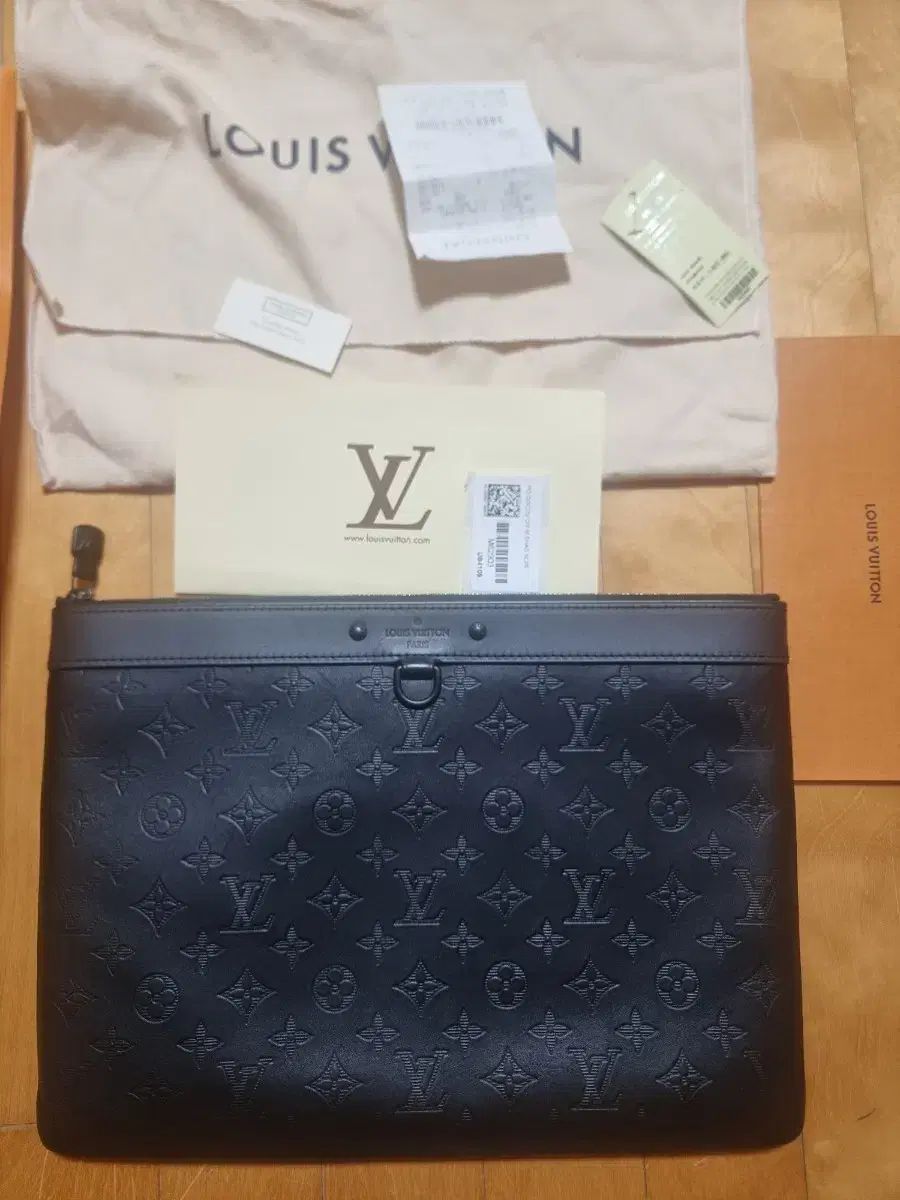 Louis Vuitton ルイヴィトン Discovery Expedition ディスカバリー ポシェット クラッチ 販売