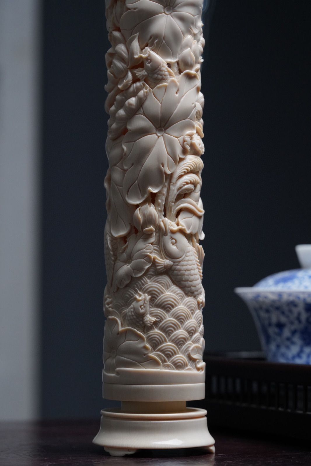 天然マンモス牙美しい手作り彫刻荷趣·八方来財香筒 天然マンモス牙美しい手作り彫刻荷趣·八方来財香筒 - メルカリ