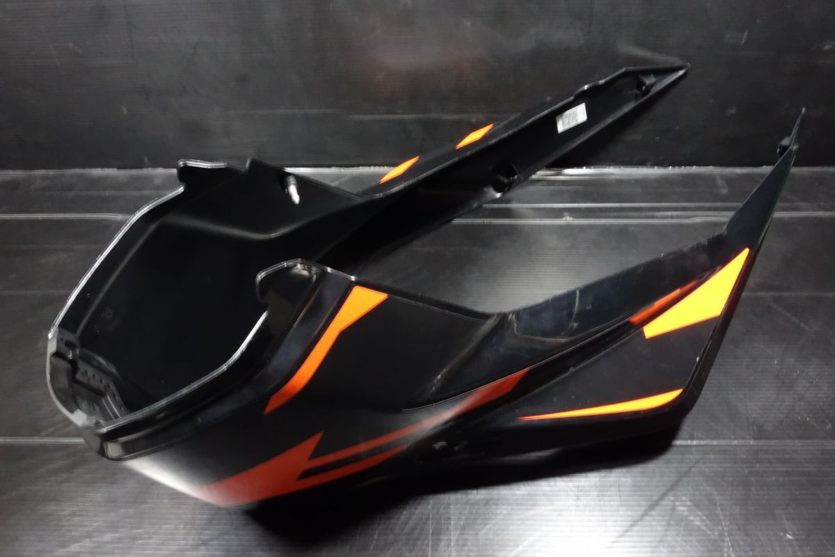 カウル カバー フューエル タンク 燃料 ガソリン 890 DUKE デューク GP KTM 純正 R20250505