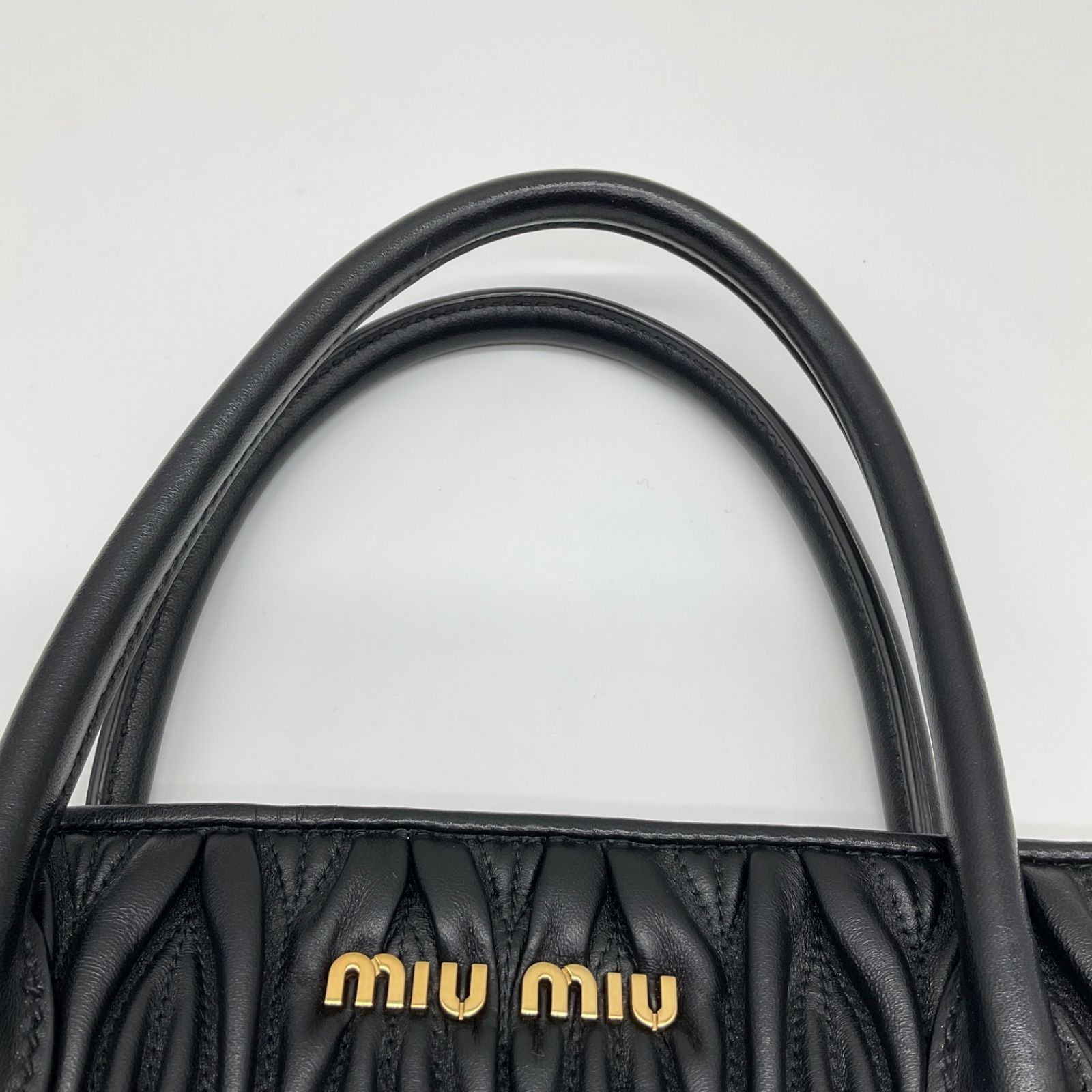 miumiu ミュウミュウ マテラッセ ハンドバッグ ショルダーバッグ 2way 