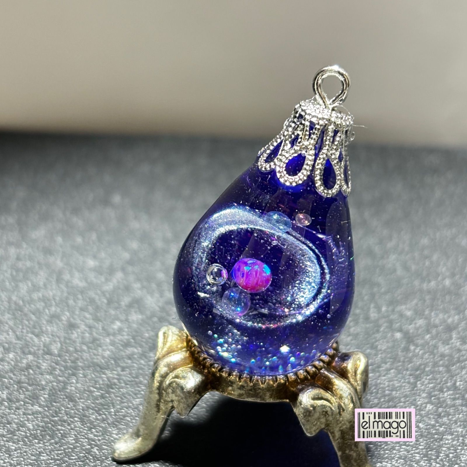 ハンドメイド 宇宙モチーフ ネックレス レジン - ネックレス