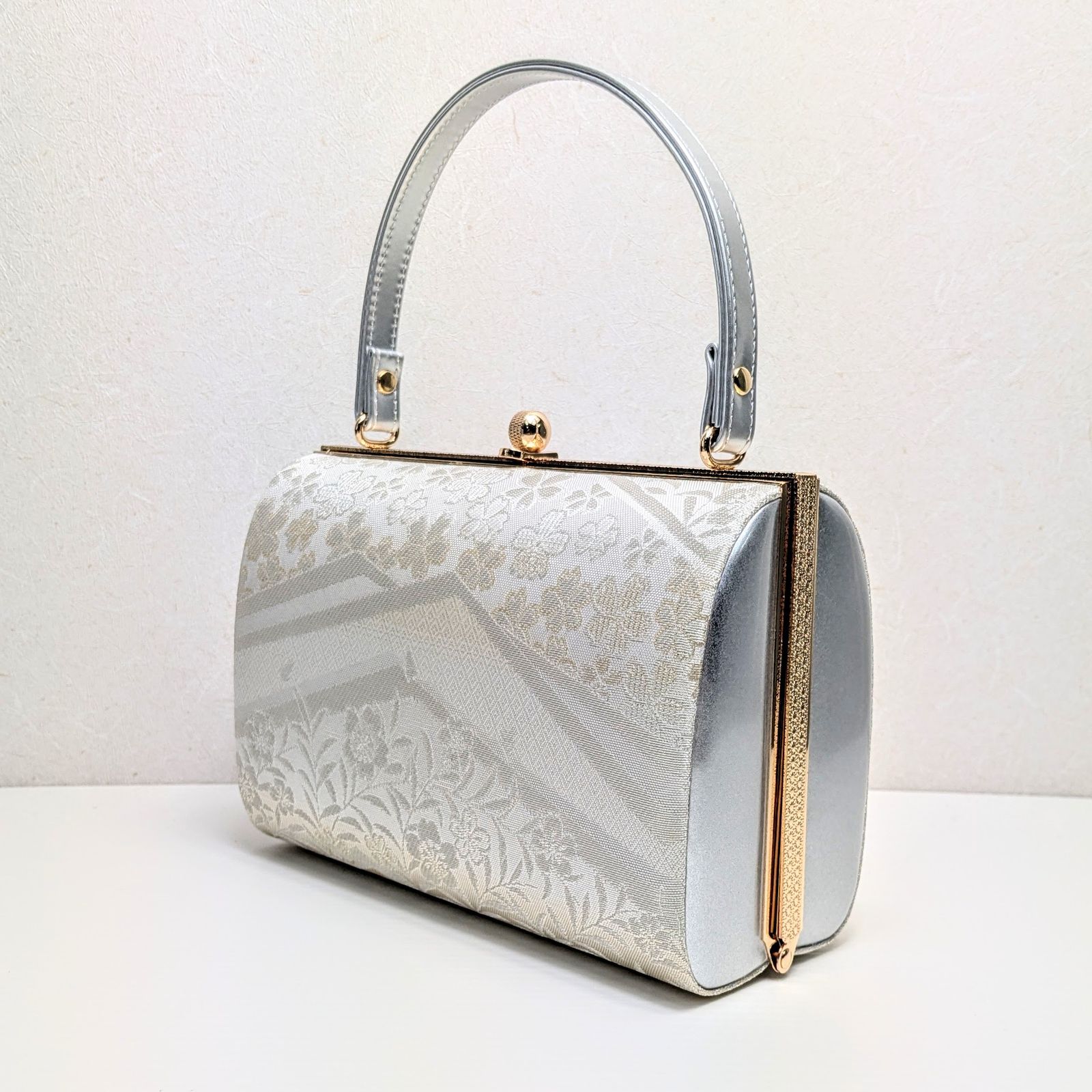 脈動する 草履バッグセット フォーマル 帯地 シルバー S〜3Lサイズ u777