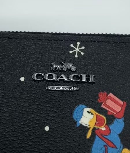 COACH ×