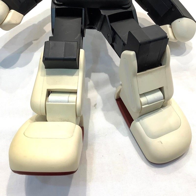 【不動品：ジャンク販売】デアゴスティーニ（DeAGOSTINI） Robi　ロボット  ロビ  本体  ケース付き【中古】KB-9831 不動品：ジャンク販売】デアゴスティーニ（DeAGOSTINI） Robi