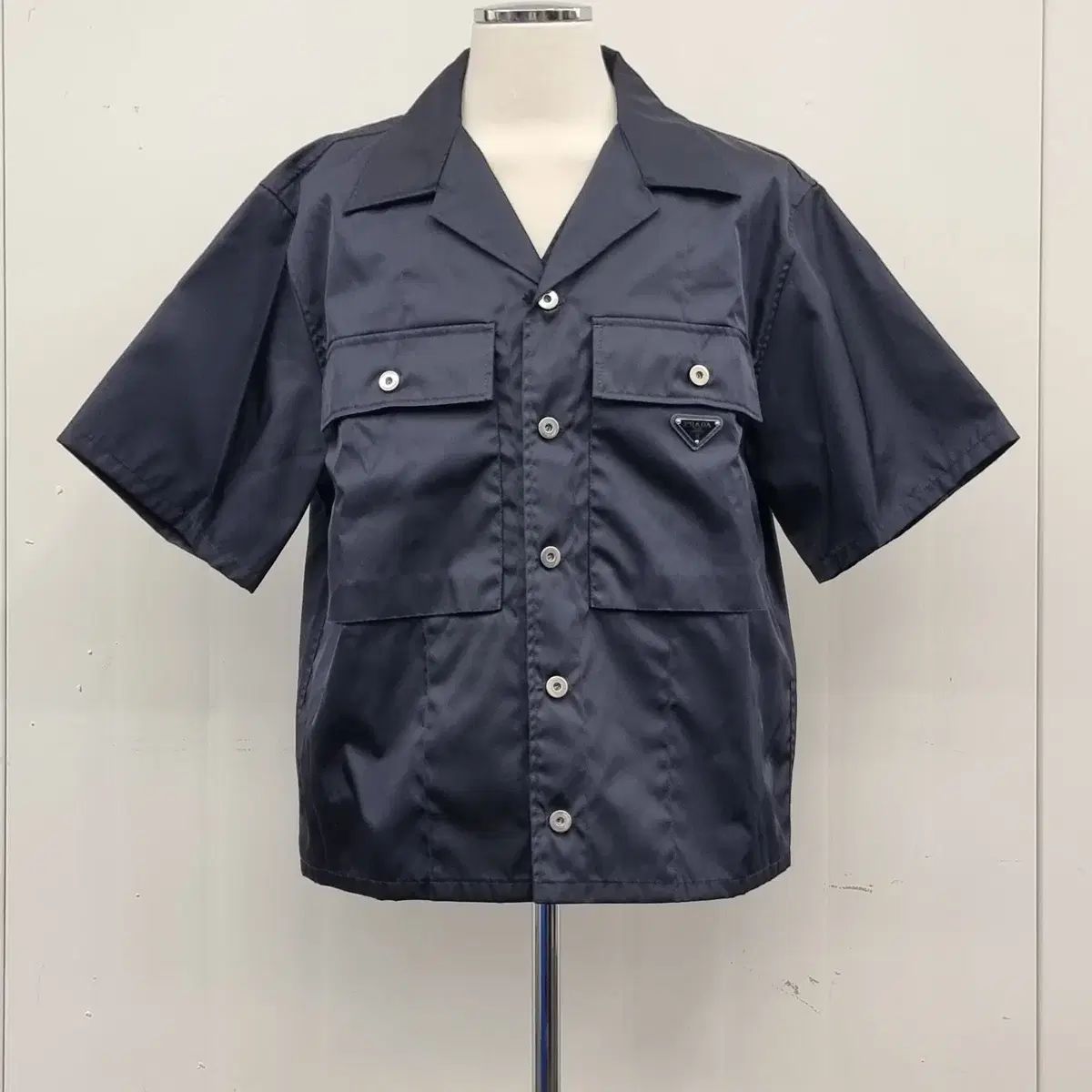 XL 未使用 PRADA(プラダ) トライアングルロゴ リナイロン 半袖シャツ 