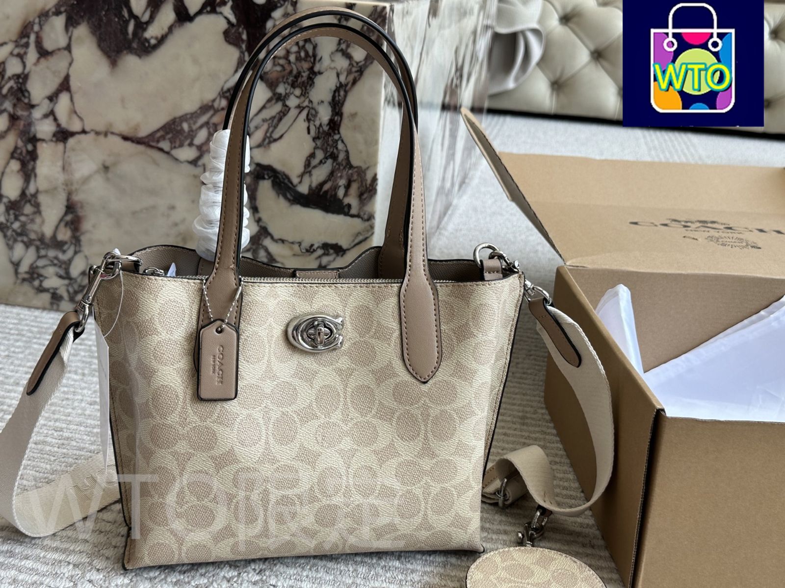 コーチ　トートバック　ほぼ未使用品　処分　価格相談下さい❗️ 今日特価】Chic Coach Tote Bag - シックなコーチ トートバッグ