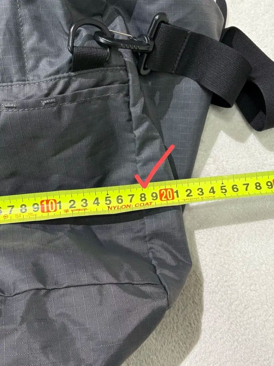 珍品！　幕末明治　金工　在銘　小柄　赤銅魚魚子地　金象嵌　銀キセル 珍品！ 幕末明治 金工 在銘 小柄 赤銅魚魚子地 金象嵌 銀キセル