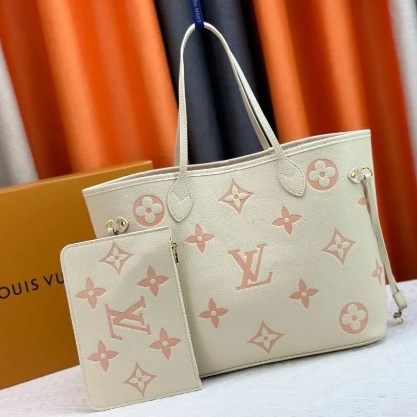 新品未使用 箱付  LOUIS VUITTON ノベルティトートバッグ 専用ページ