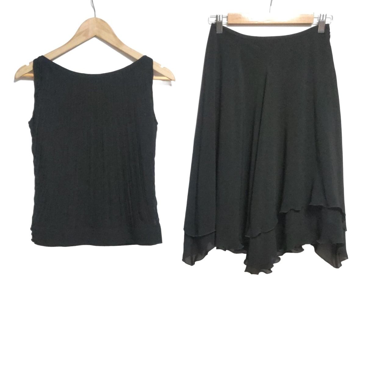 23区 ニジュウサンク スカートセットアップ レディース - 黒 プリーツ