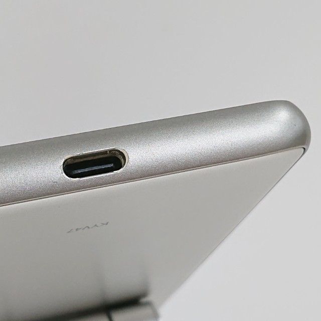 BASIO4：シャンパンゴールド （中古】BASIO4 32GB シャンパン