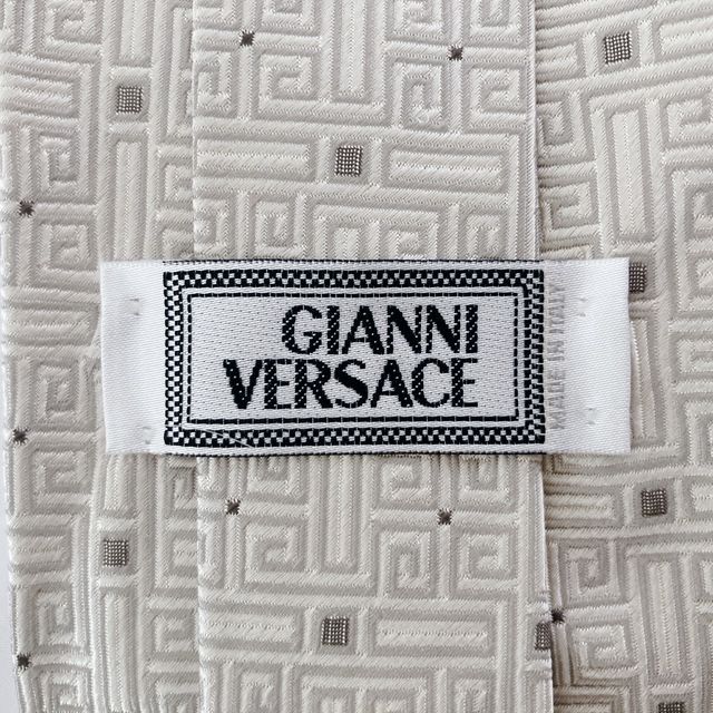 VERSACE