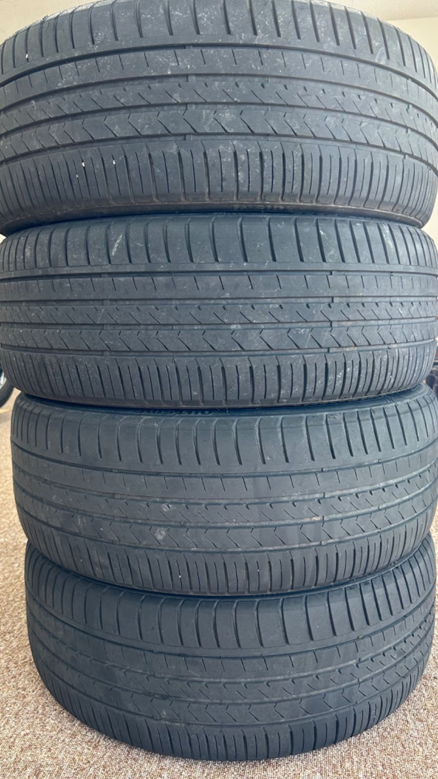ロクサーニパヴォーネ19インチ225/40R19 8J＋45 グッドイヤー