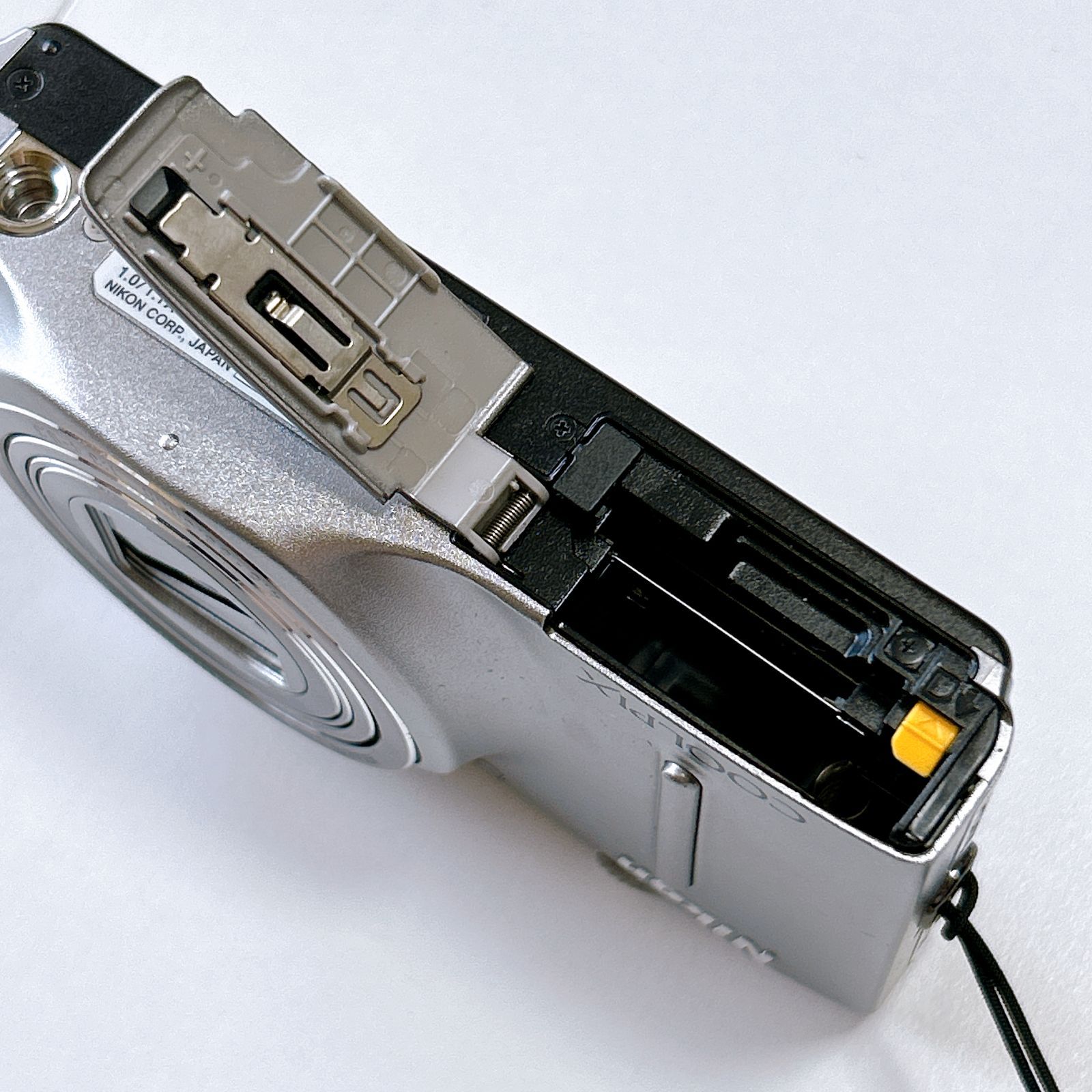 ニコン coolpix S9500 シルバー デジタルカメラ ケース付き デジカメ 