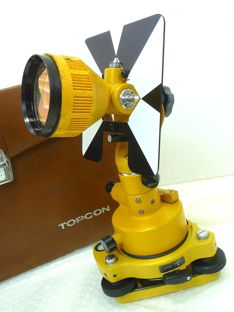 校正済み TOPCON トプコン 1素子プリズム EDM ACCESSORIES-3 着脱式整準台セット 付属品 長距離測量 測定 ケース 建築  お買得 注目_32 - メルカリ