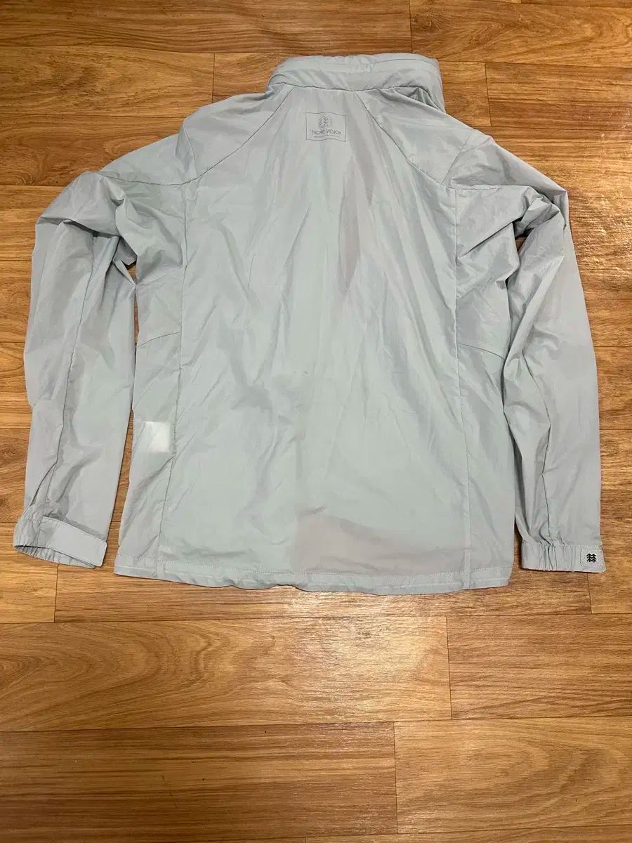 95 Kolon コーロン 超軽量 ウィンドブレーカー