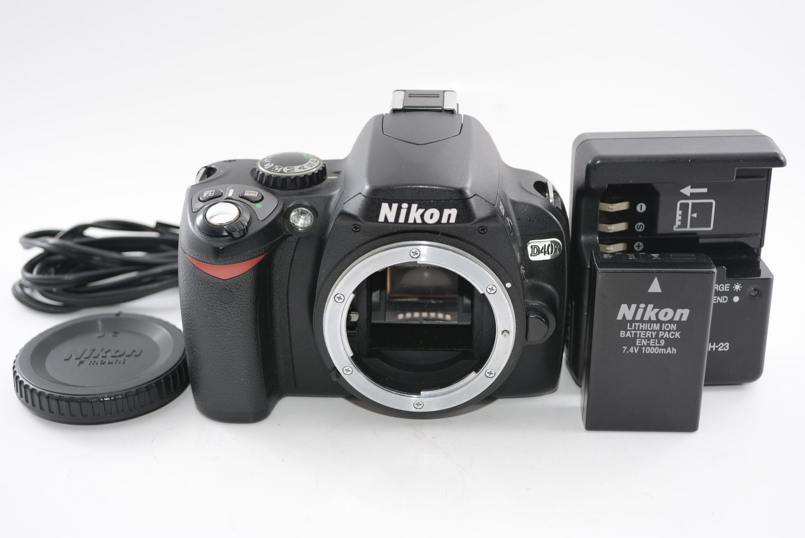 【外観特上級】Nikon デジタル一眼レフカメラ D40X ボディ Amazon | Nikon デジタル一眼レフカメラ D40X ボディ D40X