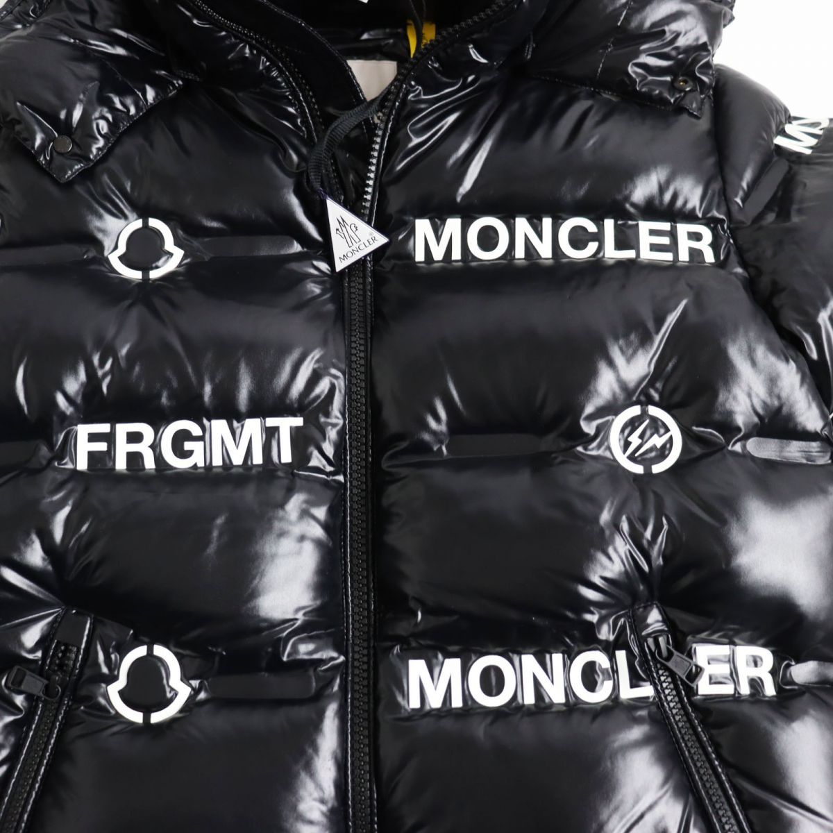 未使用品●2020年製 定価292000円 モンクレールジーニアス×フラグメント ヒロシフジワラ MAYCONNE ダウンジャケット 黒×白 1 正規品 q02-st30308-1441 未使用品○2020年製 定価292000円 モンクレールジーニアス