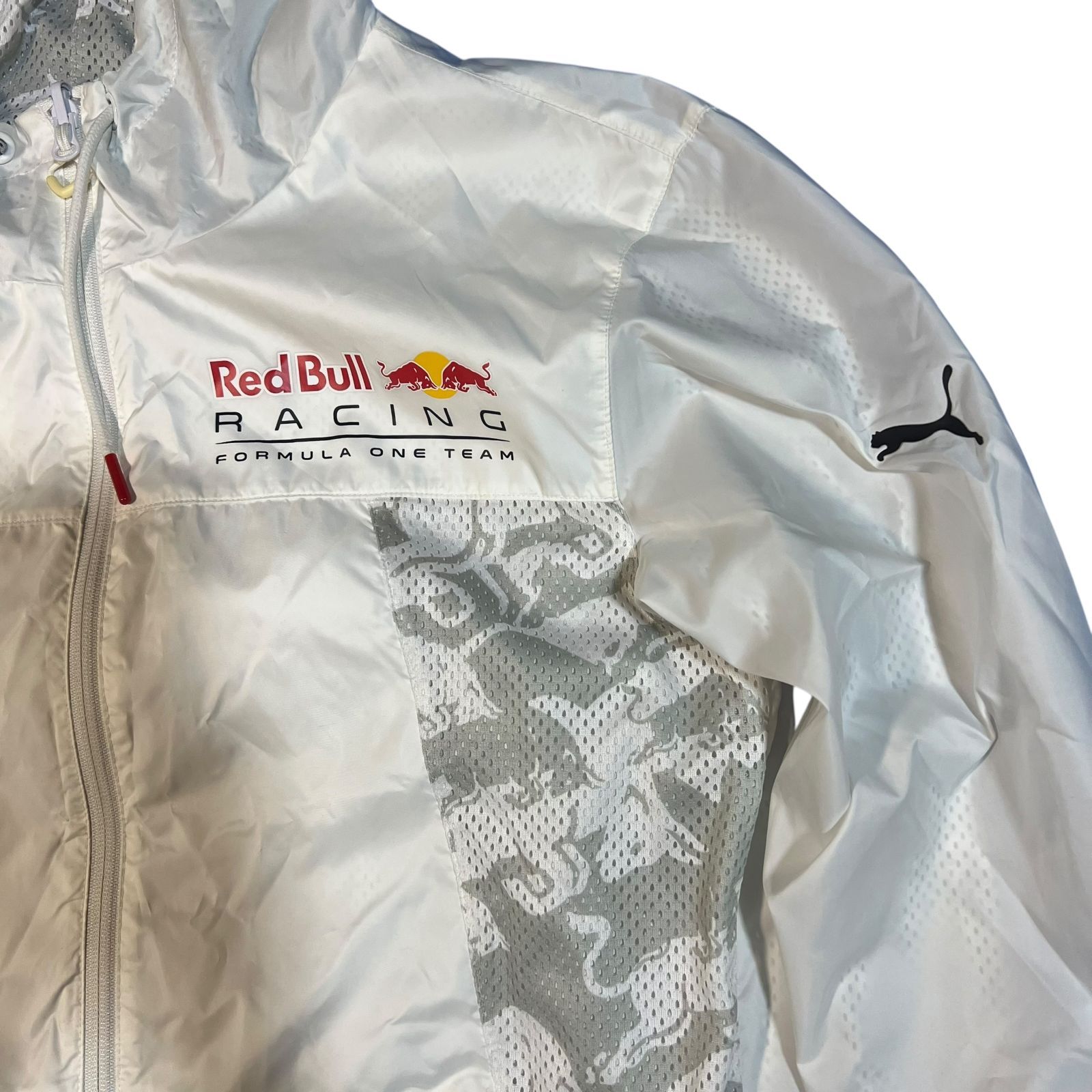 AT301 Reb Bull RACING x PUMA コラボ レッドブル レーシング プーマ 