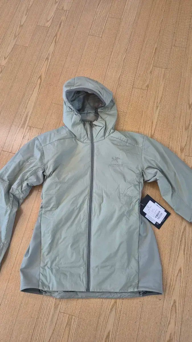 アークテリクス アトム クローリス L タグ付き 105