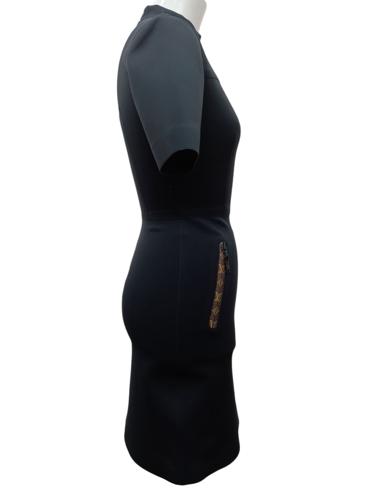 【大幅値下げしました】ルイヴィトン ショートスリーブハイネックフィットドレス LOUIS VUITTON ヴィトン ショートスリーブハイネックフィット