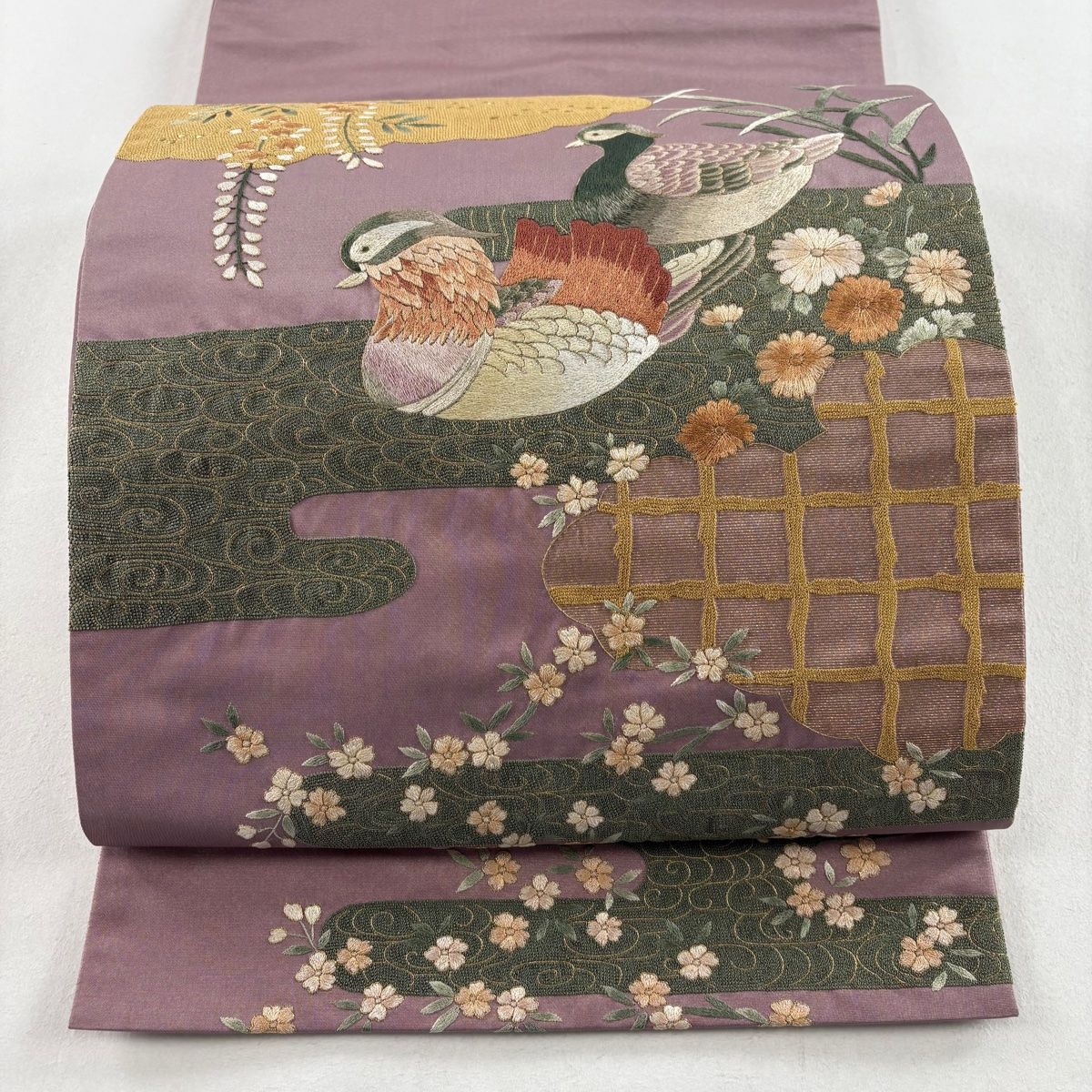 袋帯 名品 鴛鴦 草花 金糸 刺繍 紫 お太鼓柄 正絹
