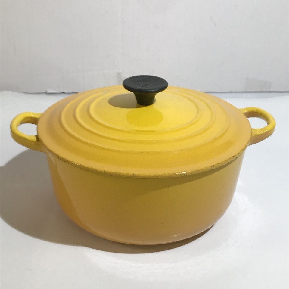 LE CREUSET ルクルーゼ 鍋 イエロー 20cm 2.4L - メルカリ