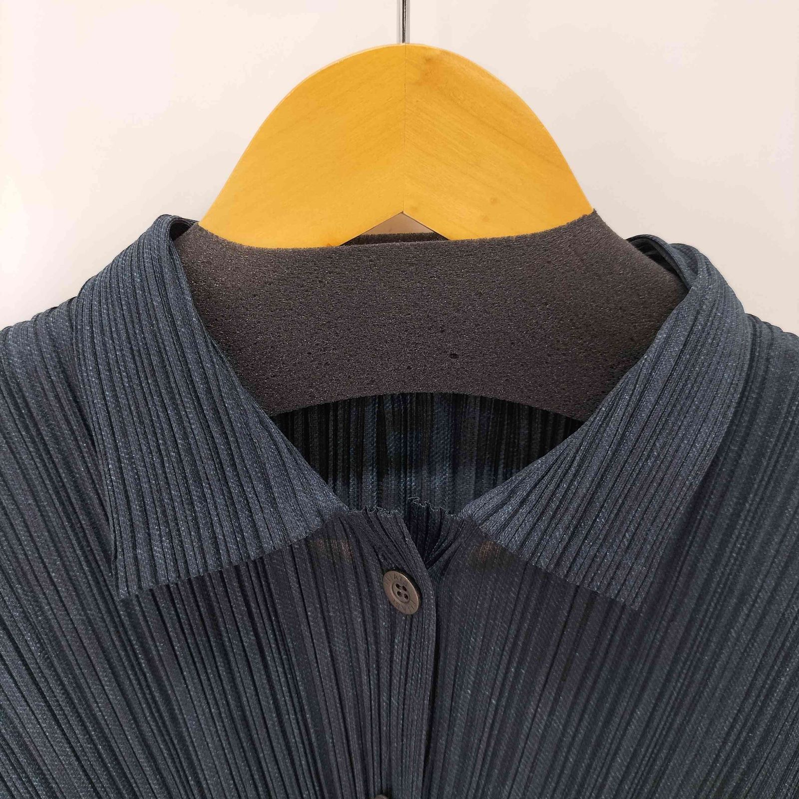 プリーツプリーズISSEYMIYAKE 長袖シャツ　Ｌ 楽天市場】イッセイミヤケ プリーツプリーズ（長さ（袖）七分袖