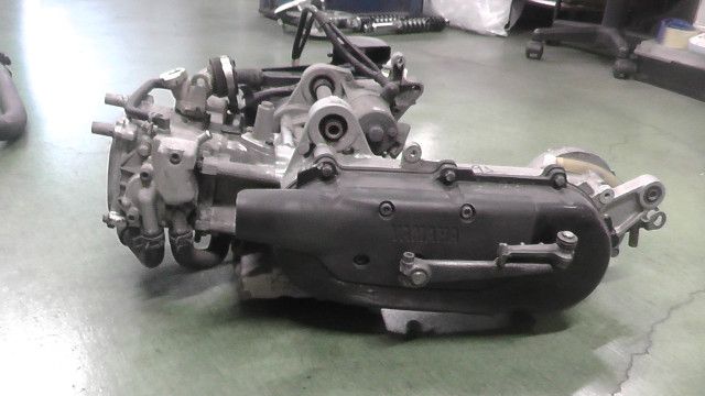 ジョグZR FI SA39J-825xxx の エンジン 1760056075