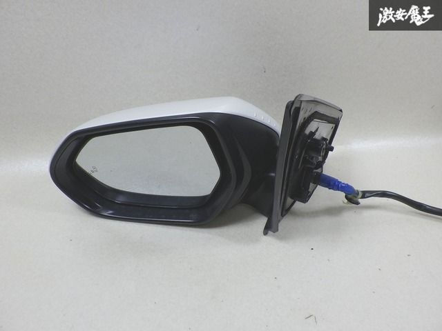TOYOTA トヨタ 純正 MXPA10 ヤリス ドアミラーサイドミラー