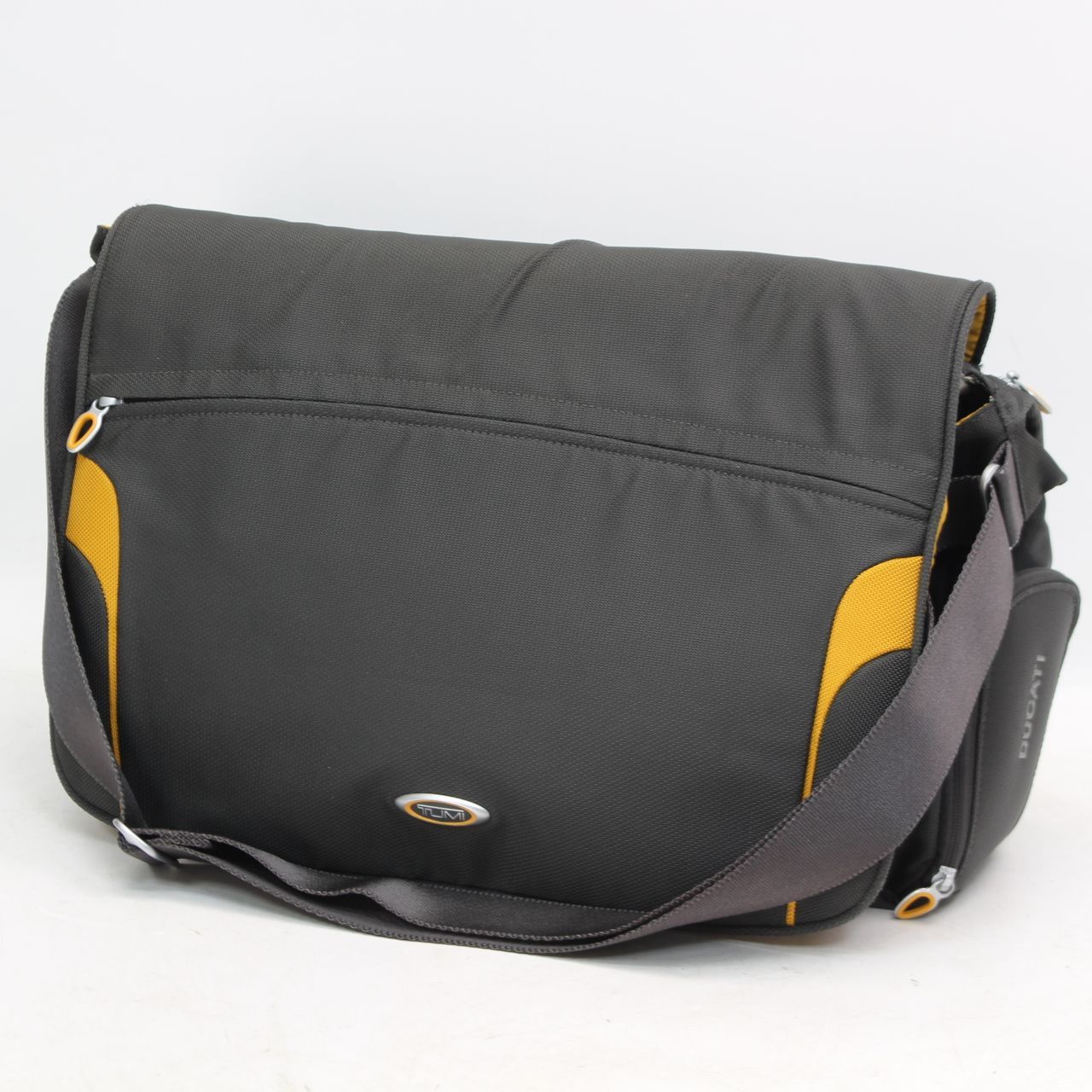 570)TUMI × DUCATI T3 メッセンジャーバッグ - メルカリ