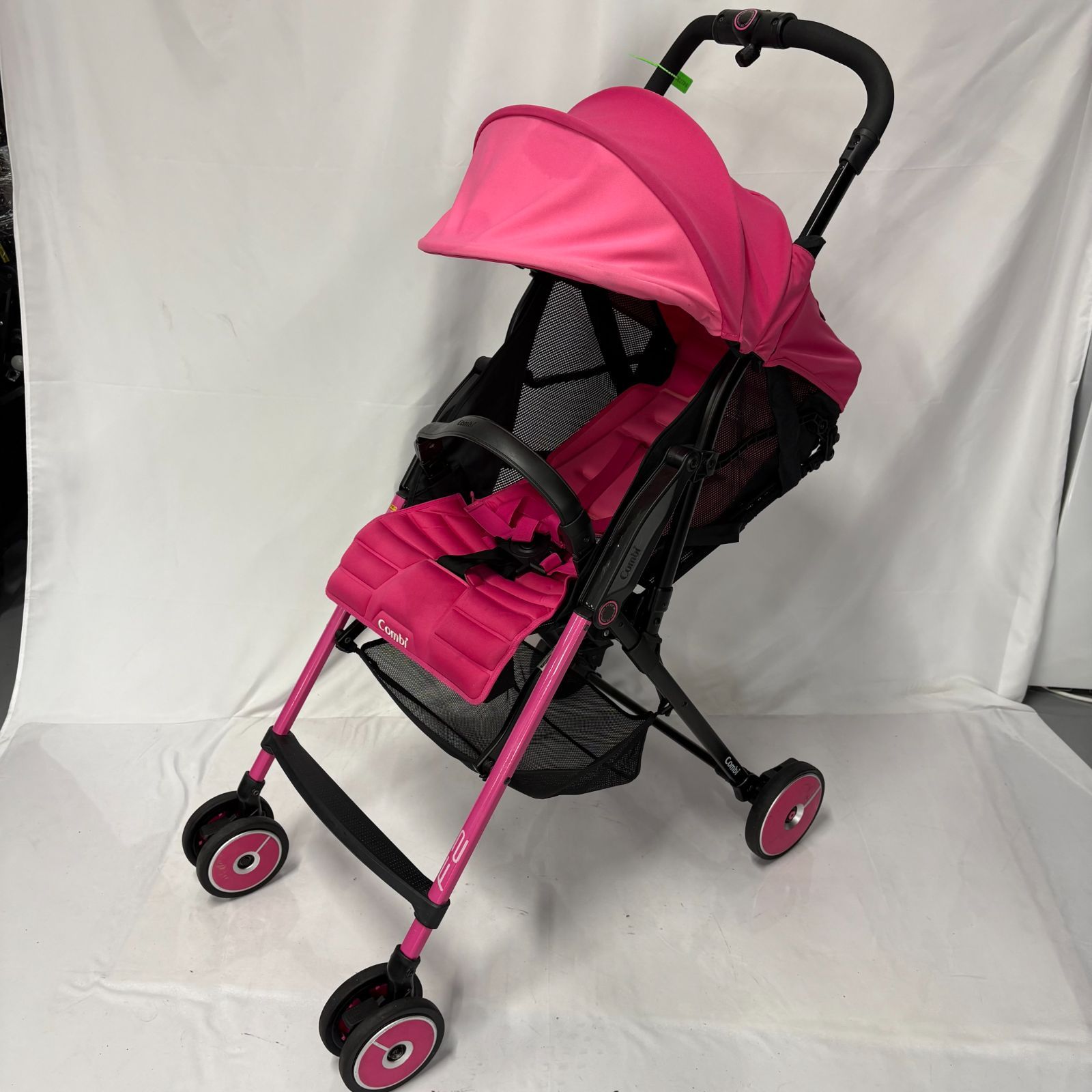 コンビ F2 plus/軽量3.9kg ベビーカー ピンク - メルカリ