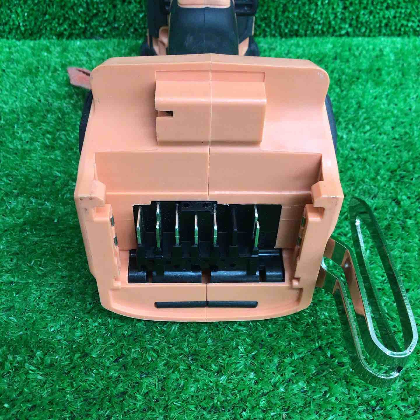 コードレスインパクトドライバ