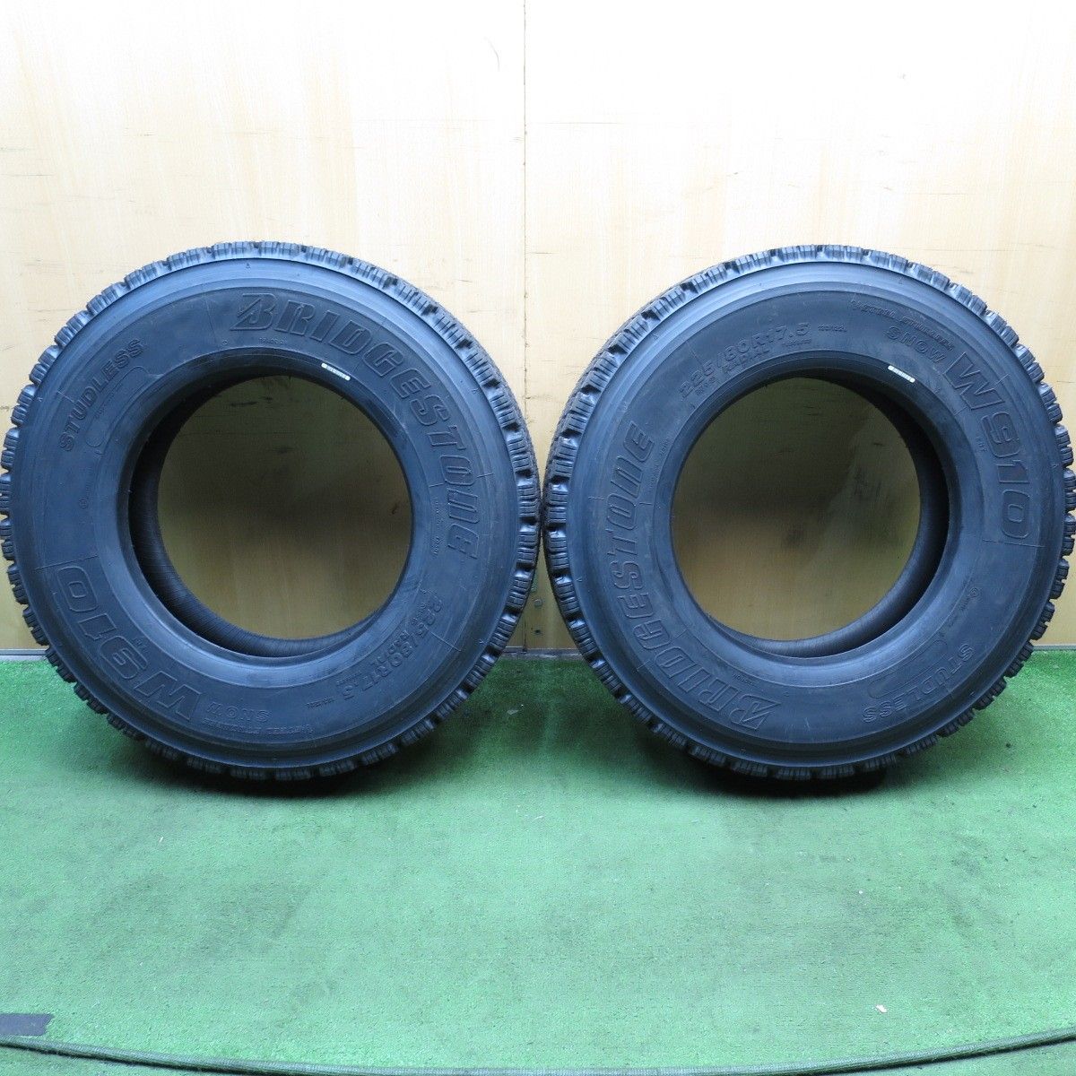 送料無料* 未使用！22年☆トラック タイヤ 225/80R17.5 123/122L 