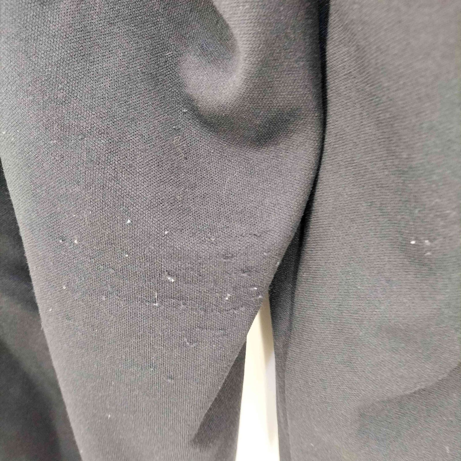 VAQUERA(ヴァケラ) SNAP TRACK PANTS WOVEN  メンズ JPN：M 【中古】【ブランド古着バズストア】 ヴァケラ VAQUERA SNAP TRACK PANTS WOVEN メンズ JPN：M - メルカリ