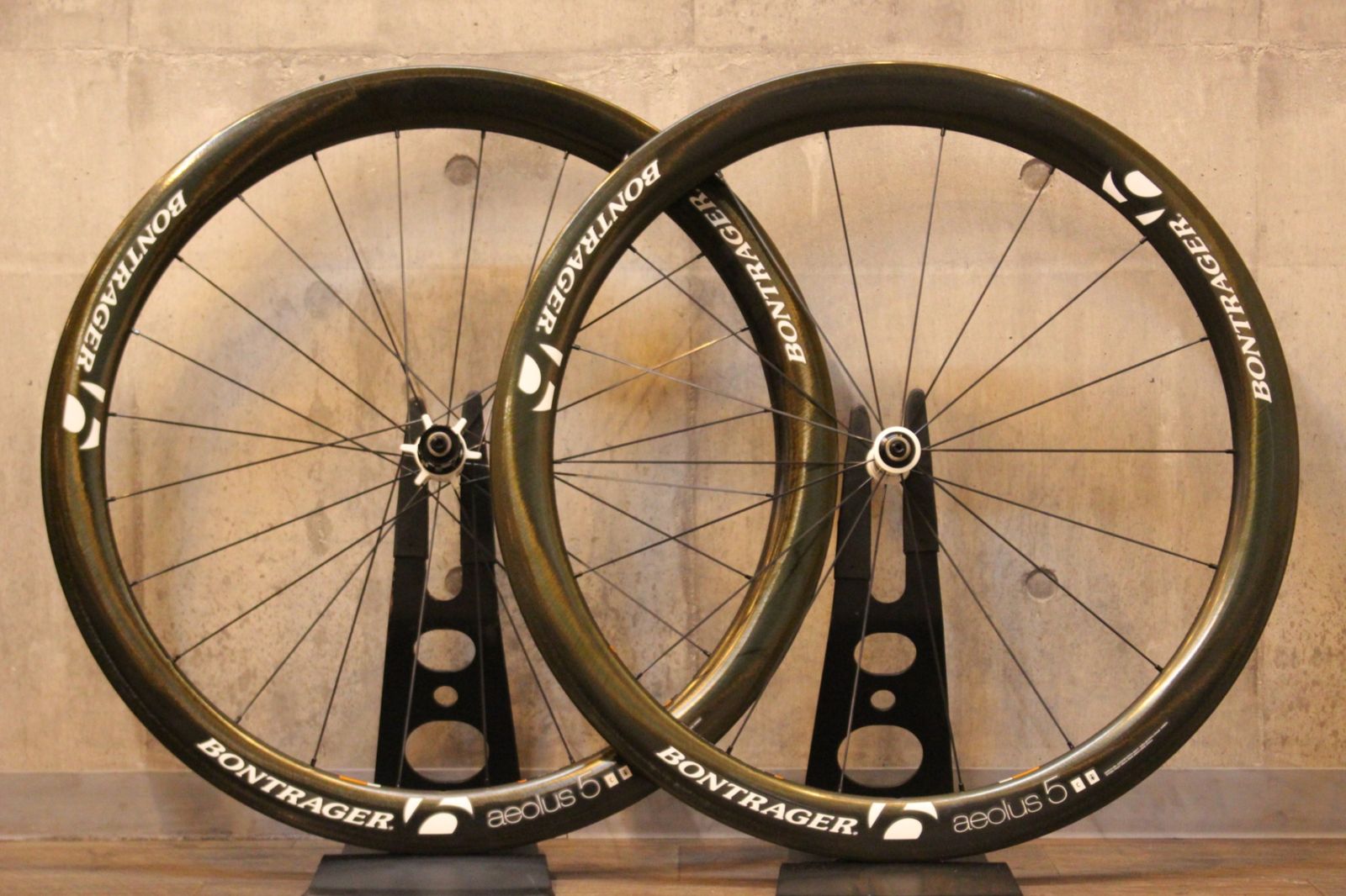 【ジャンク】ボントレガー BONTRAGER アイオロス AEOLUS 5 カーボン クリンチャー ホイールセット シマノ 11/12S ワイドリム 17C【名古屋店】