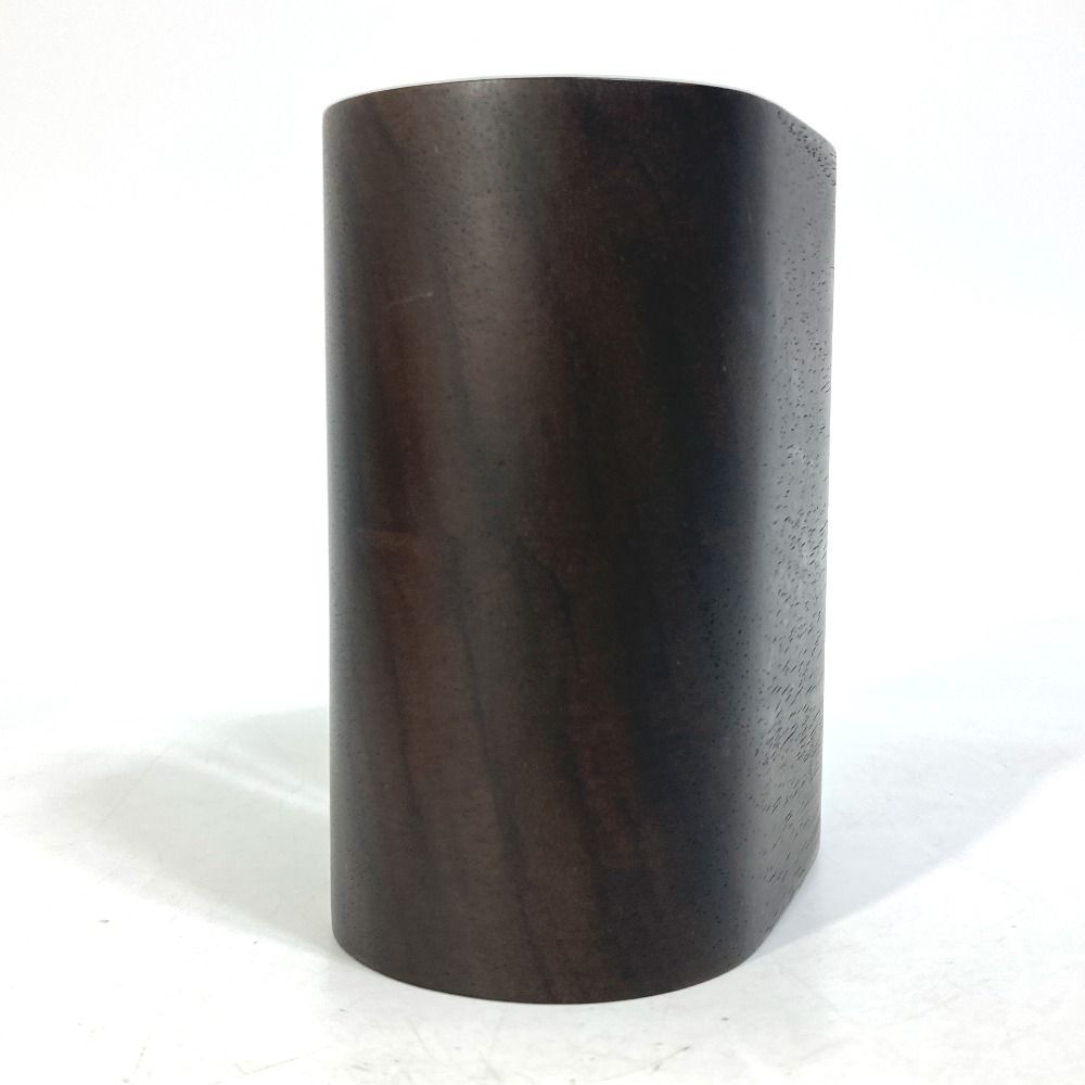 エルメス ペン立て あの「エルメス」に、こんな美しいレザー雑貨があるの知ってます