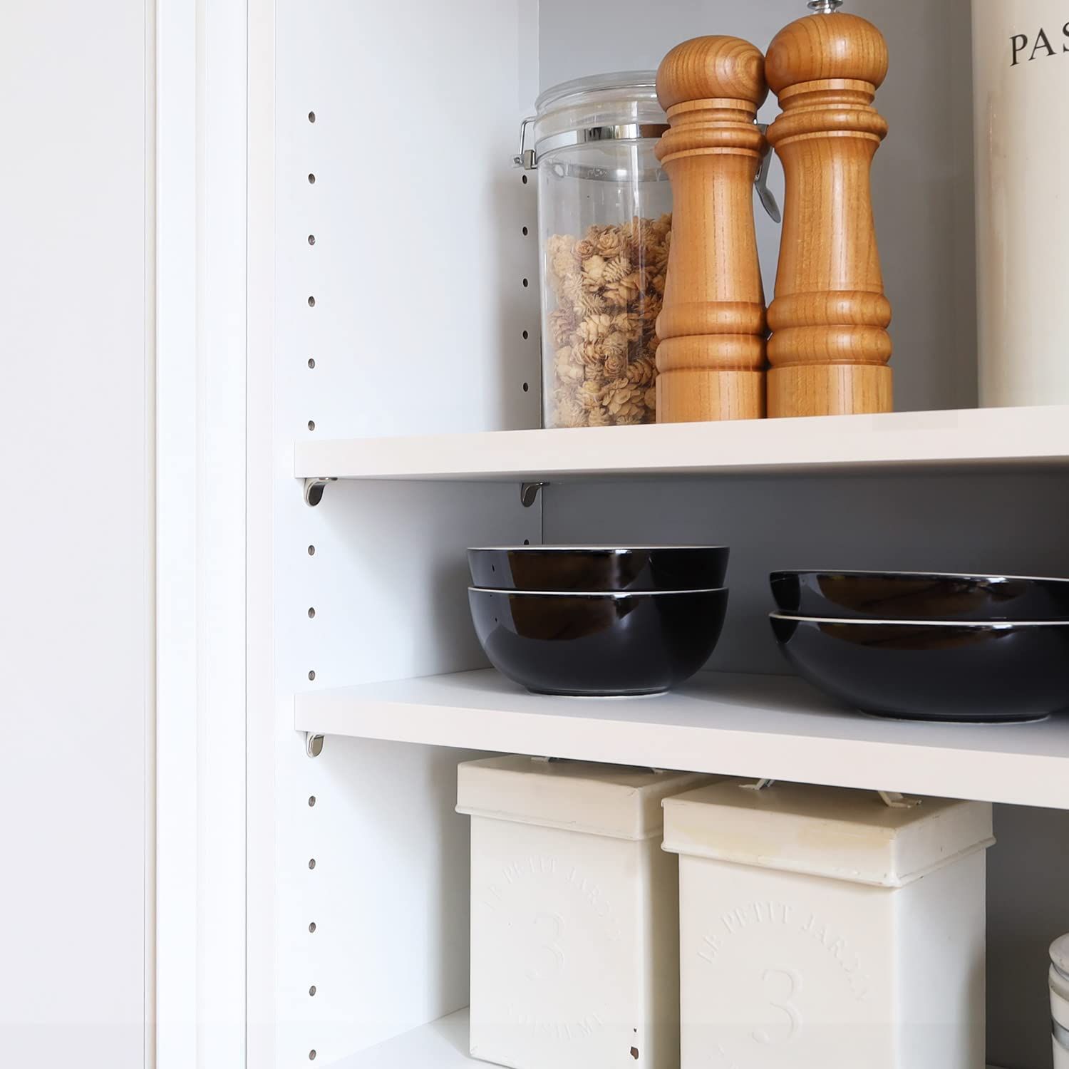 ダイニングに合わせた幅にできるユニット収納 木製