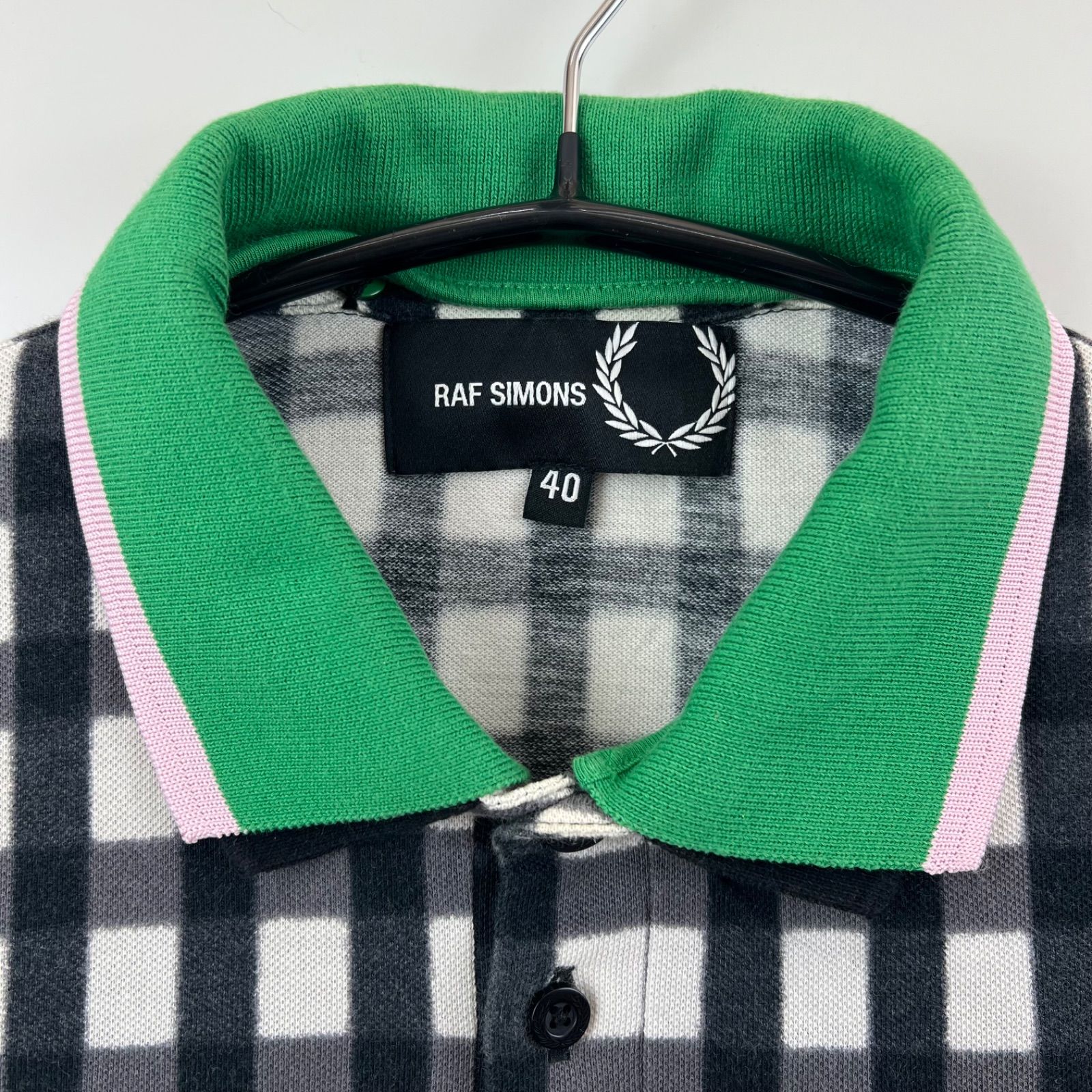 ラフシモンズ　ポロシャツ Raf Simons X Fred Perry ロゴ ポロシャツ | ブラック | FARFETCH JP