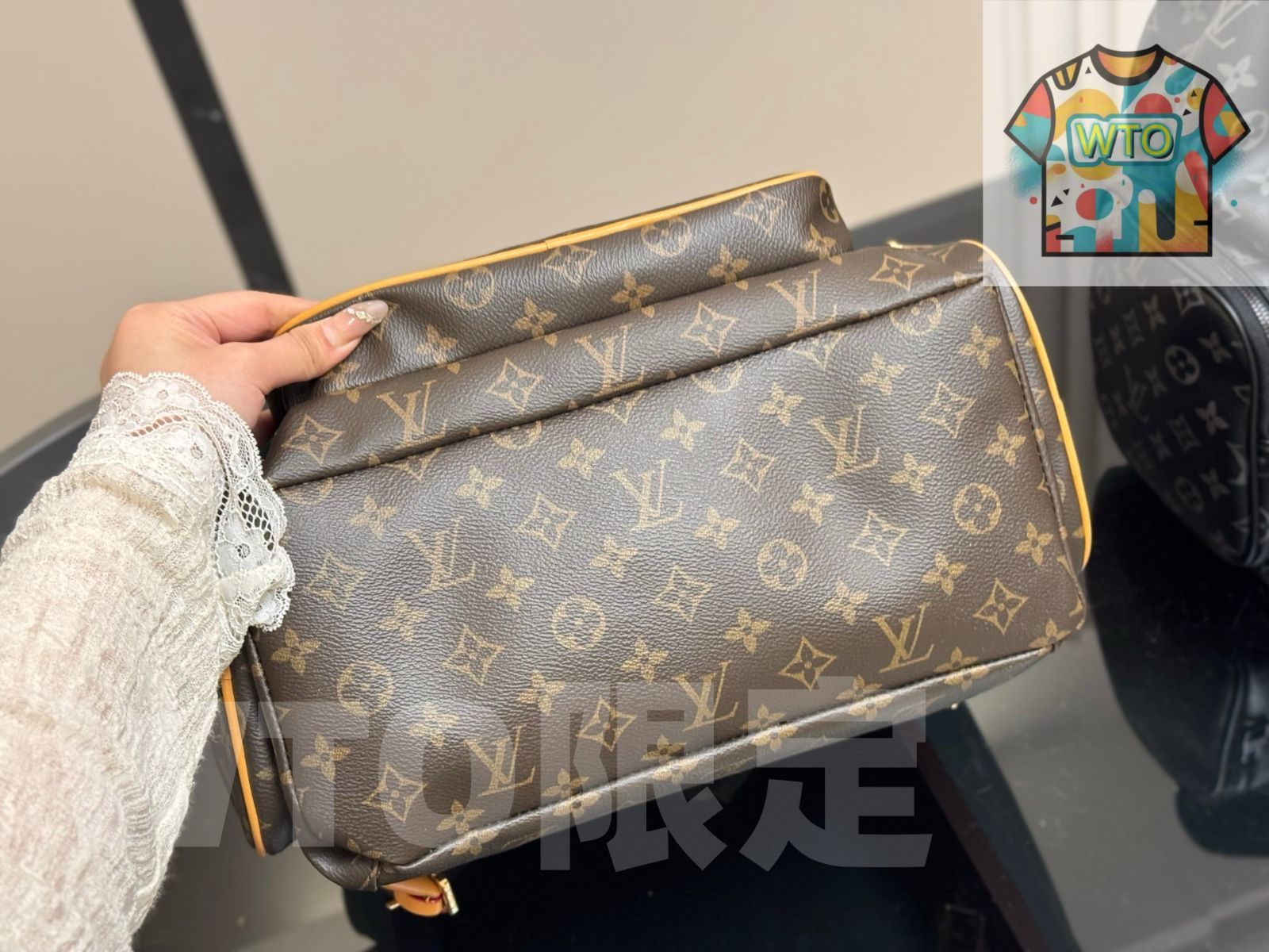 wowwow 様　売約済み品　✅【良品】メンテ済み　定価9万　ルイヴィトン ルイ・ヴィトン(LOUIS VUITTON)ルイ・ヴィトン ディスカバリー