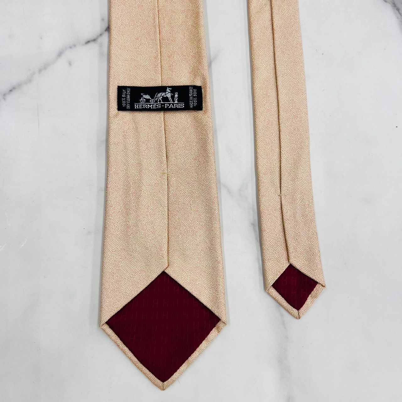 HERMES エルメス ネクタイ ドット柄 イエロー HERMES エルメス ネクタイ 未使用品 645959 TA イエロー シルク