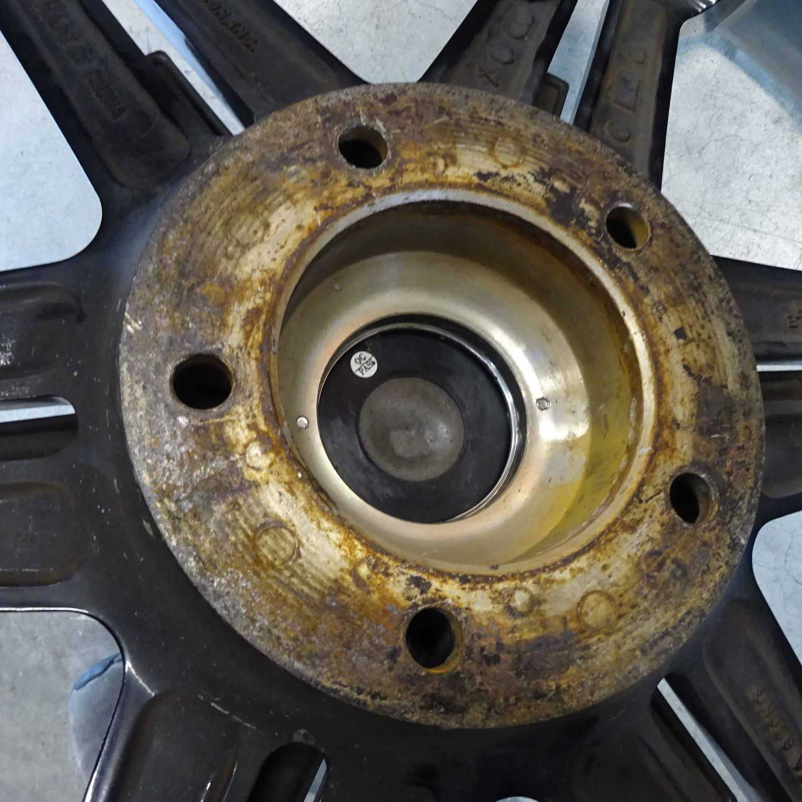 22×10J クリムソン